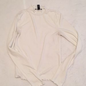 Lettuce Edge Turtleneck